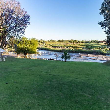 Sunriver Kalahari Lodge Riverside Stay In Upington Esterno foto