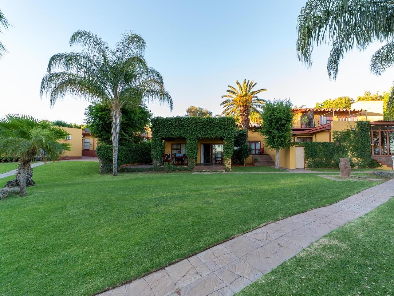 Sunriver Kalahari Lodge Riverside Stay In Upington Esterno foto