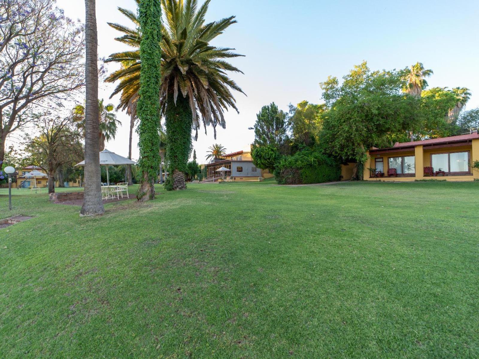 Sunriver Kalahari Lodge Riverside Stay In Upington Esterno foto