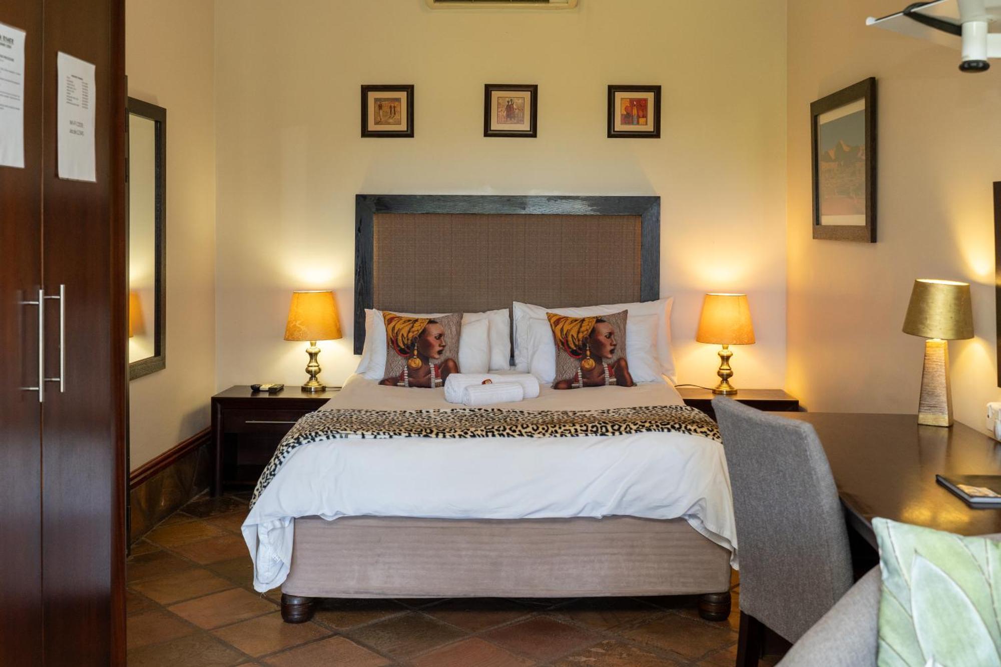 Sunriver Kalahari Lodge Riverside Stay In Upington Esterno foto