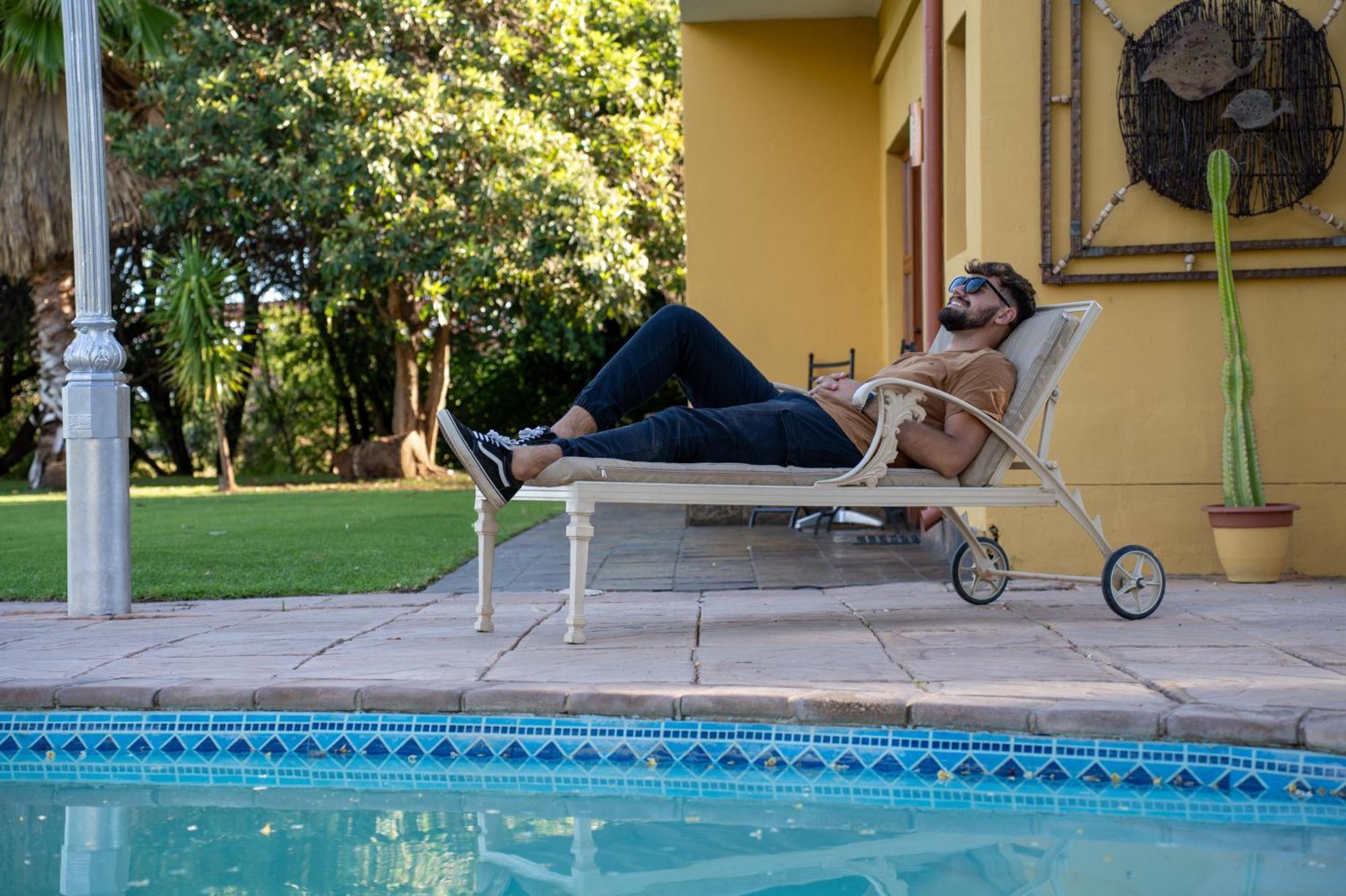 Sunriver Kalahari Lodge Riverside Stay In Upington Esterno foto